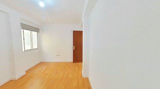 Piso en venta en Parque Victoria Eugenia en Málaga