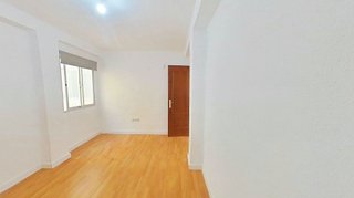 Piso en venta en Parque Victoria Eugenia en Málaga
