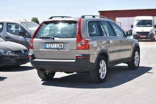 Volvo XC90 2004