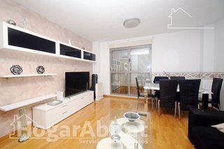 Piso en venta en Benicalap en Valencia