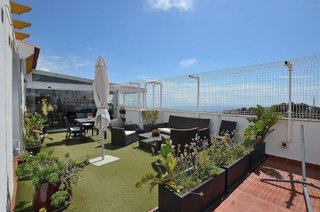 Ático en venta en Zona el Higuerón en Benalmádena