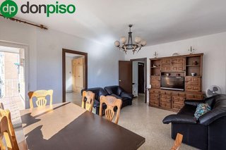 Piso en venta en Pajaritos - Plaza de Toros en Granada