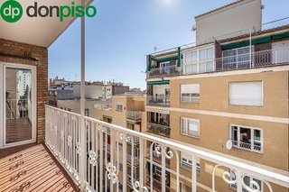 Piso en venta en Pajaritos - Plaza de Toros en Granada