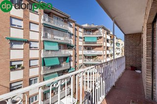 Piso en venta en Pajaritos - Plaza de Toros en Granada