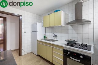Piso en venta en Pajaritos - Plaza de Toros en Granada