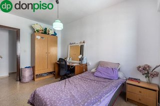 Piso en venta en Pajaritos - Plaza de Toros en Granada