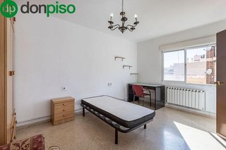 Piso en venta en Pajaritos - Plaza de Toros en Granada