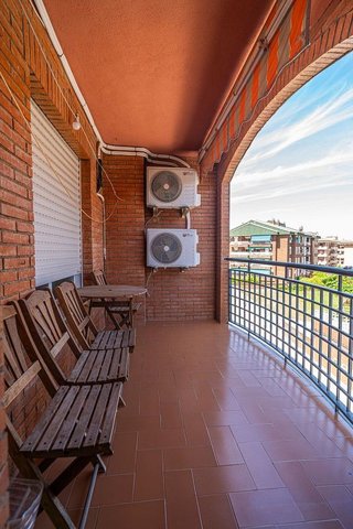 Piso en venta en Linares