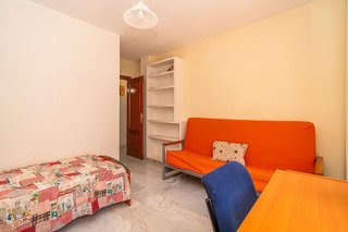 Piso en venta en Linares