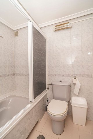 Piso en venta en Linares