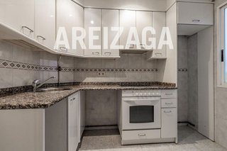 Piso en venta en Amara - Berri en San Sebastián-Donostia