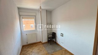 Piso en venta en Rosas - Musas en Madrid
