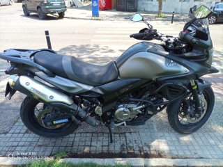Suzuki Vstrom XT gris