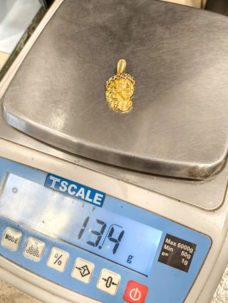 Colgante Cabeza Cristo tallada Oro bicolor 18kt
