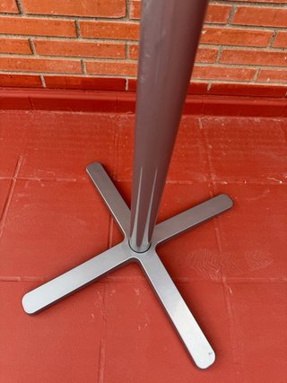 Mesa alta redonda Ikea BILLSTA
