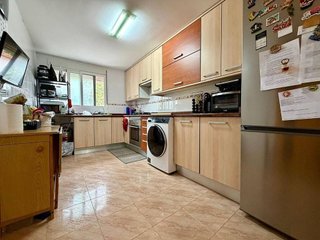 Casa adosada en venta en Avda. de Abril. - 9 de octubre en Sagunto