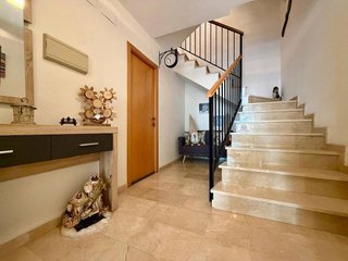 Casa adosada en venta en Avda. de Abril. - 9 de octubre en Sagunto