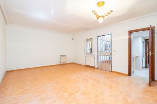Casa adosada en venta en Numancia en Madrid