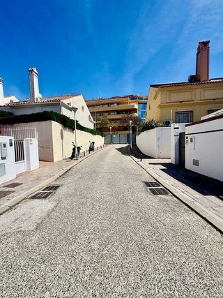 Casa adosada en venta en Los Pacos en Fuengirola