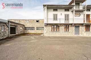 Chalet en venta en Santa Cruz de Bezana