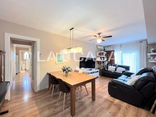 Piso en venta en Artigas - Llefià en Badalona