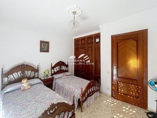 Chalet en venta en Lucena