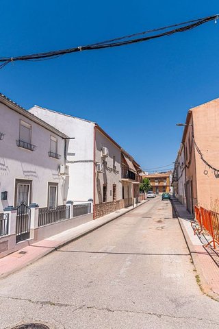 Casa adosada en venta en Linares