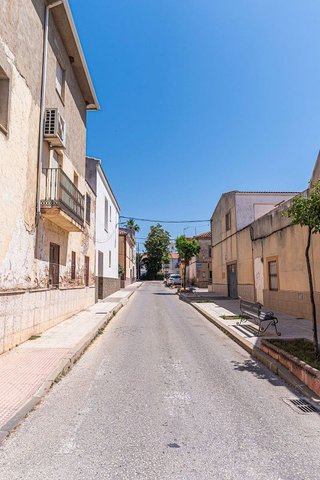 Casa adosada en venta en Linares