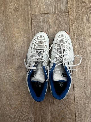 Zapatillas de tenis Joma blancas y azules