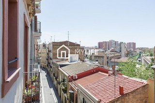 Ático en venta en Sants en Barcelona