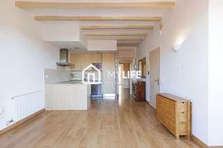 Ático en venta en Sants en Barcelona