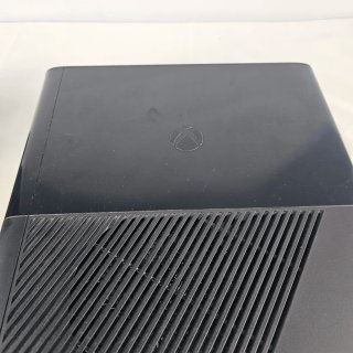 Xbox 360 Console Nera con Controller