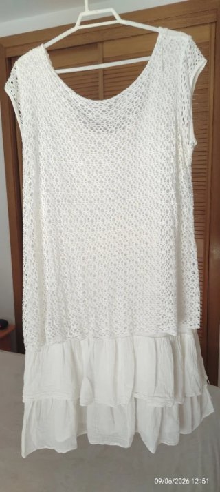 Vestido blanco encaje volantes
