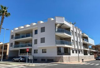 Piso en venta en Centro en Alcazares, Los