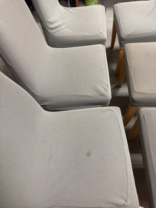 6 Sillas Beige con Funda y Patas de Madera