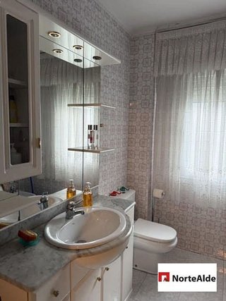 Piso en venta en Centro - Desierto - Arrontegi en Barakaldo