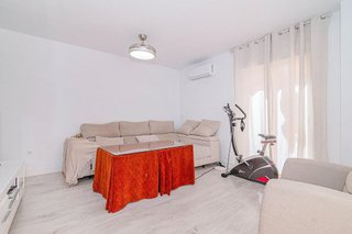 Piso en venta en Zubia (La)