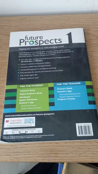 FUTURE PROSPECTS 1 Student's book: libro de tex...