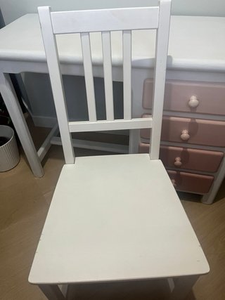 Escritorio madera con cajones y silla
