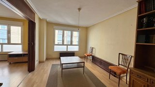 Piso en venta en Centro en Gijón