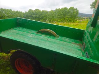 Tractor Pascuali 18 CV con carro