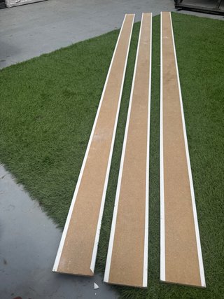 Moldura blanca 9cm x 224cm  Tido por 6 euros