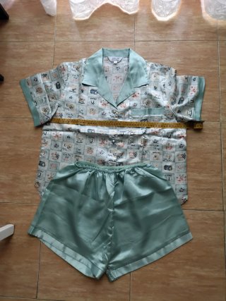 Pijama corto estampado.