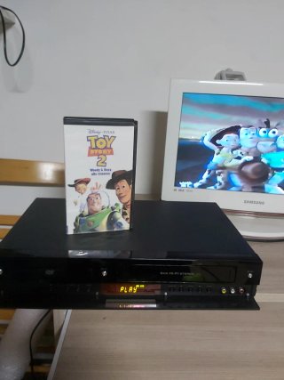 Videoregistratore LG VHS DVD Combo