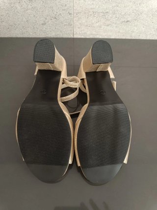 Sandali eleganti dorati con tacco
