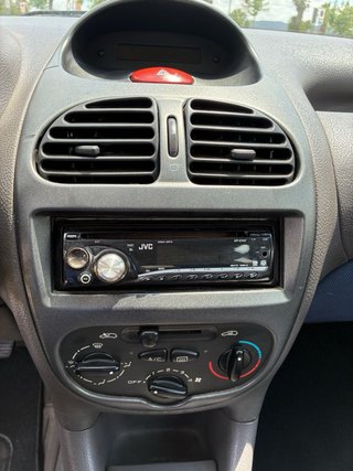 Peugeot 206 1.4 HDi – Económico