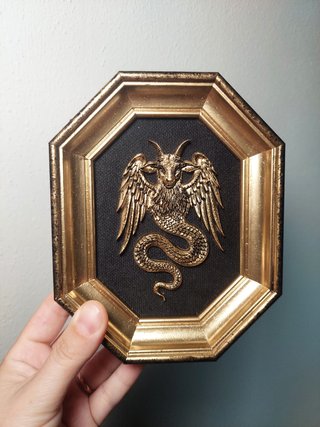 Quadro Chimera Ottagonale Oro Nero