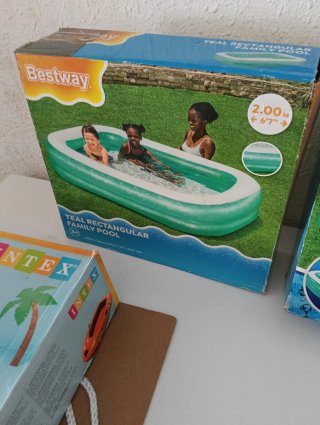 Lote 2 piscinas Bestway y barco Intex