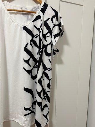 Camiseta V-Neck Talla XXL