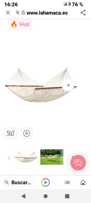 Hamaca de cuerda beige y madera